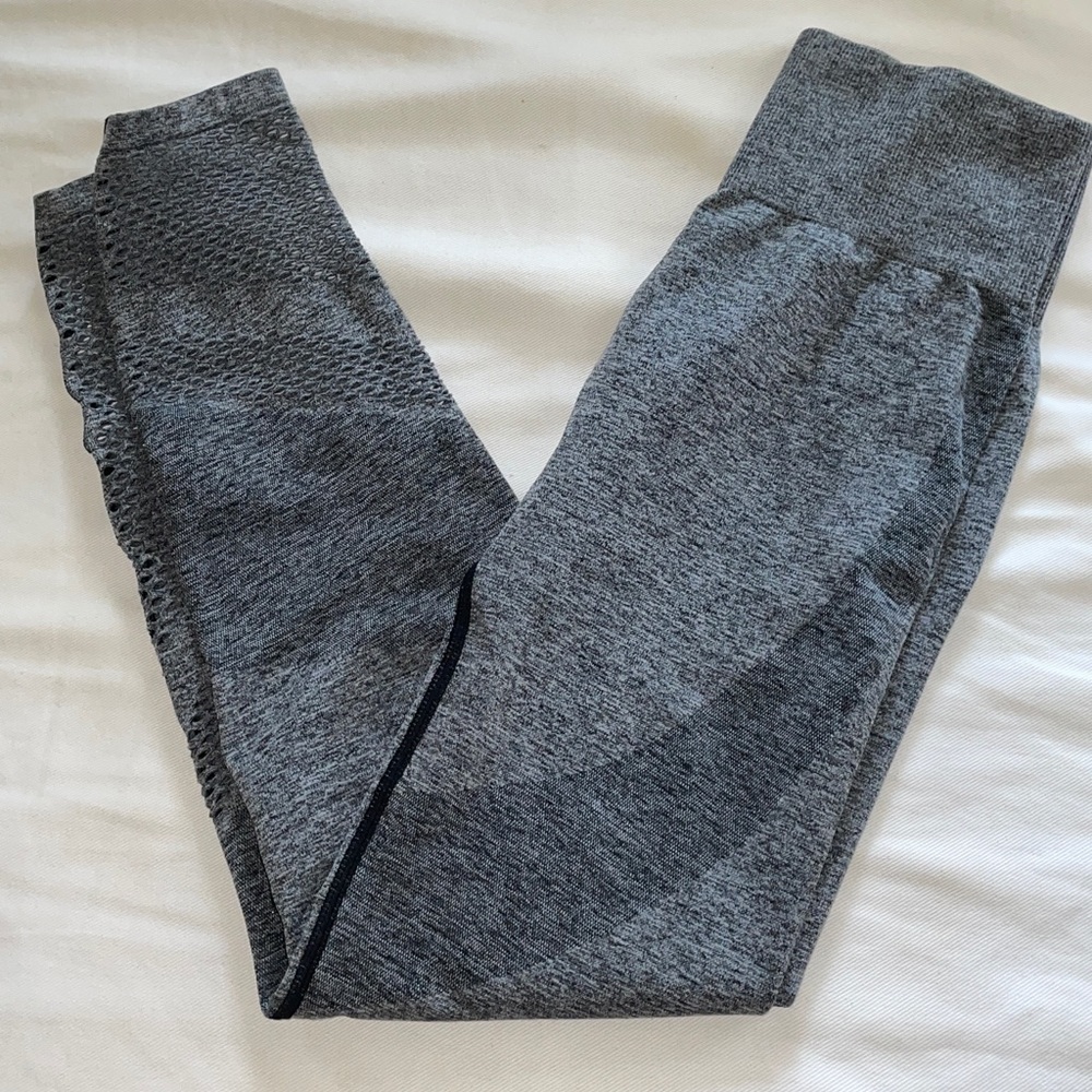 Victoria’s Secret Pink Seamless Contour Leggings